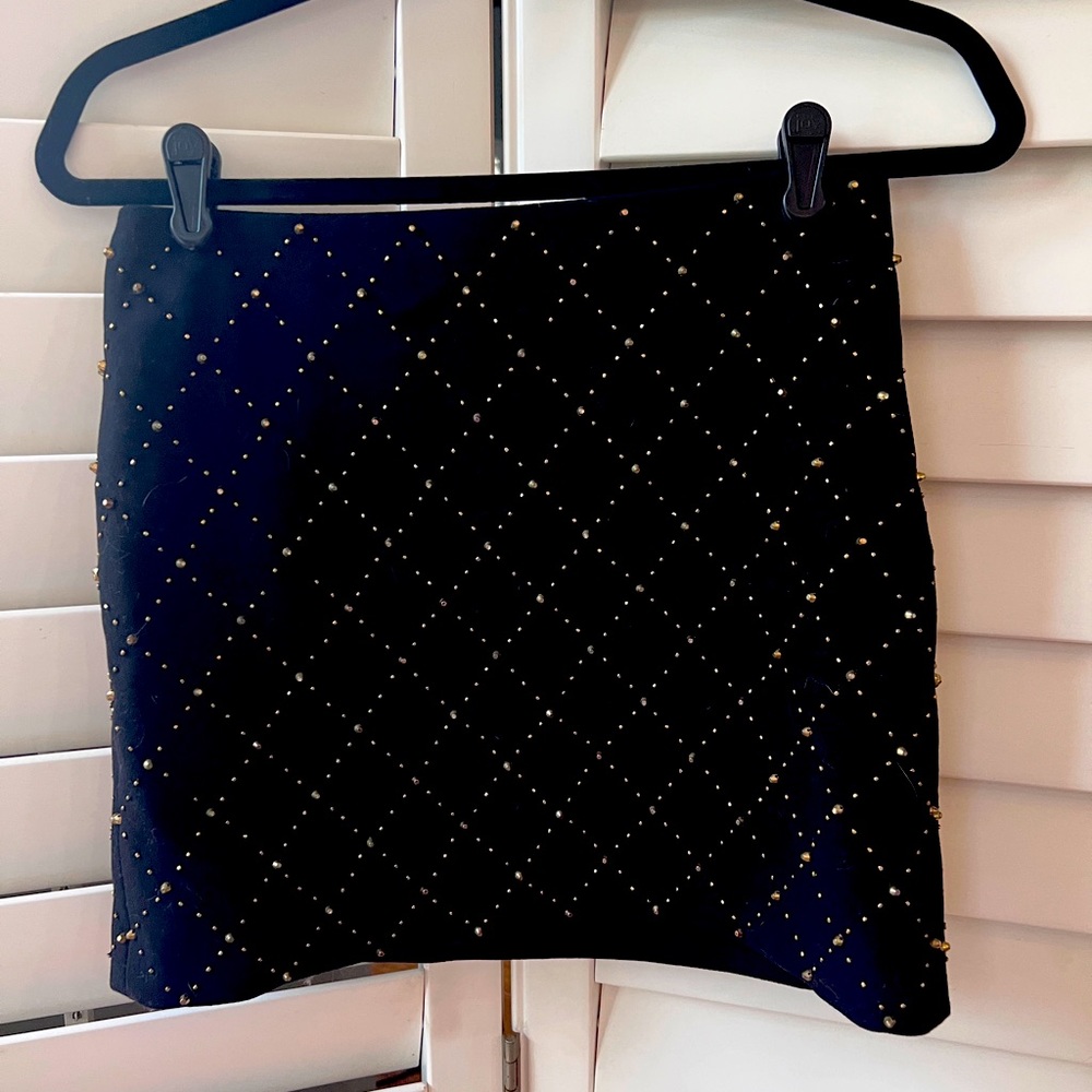 Club Monoco women’s mini skirt.